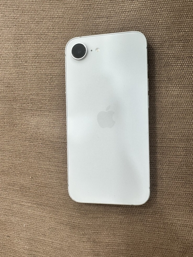 Apple iPhone 16e 256 GB